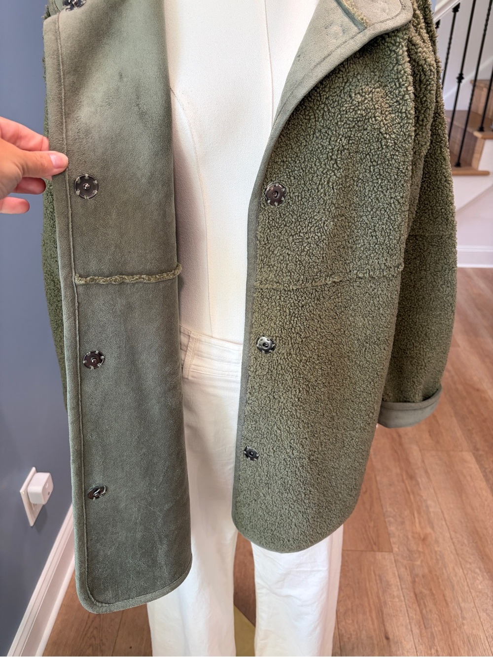 Velvet by Graham & Spencer Reversible Sherpa Jacket Olive Faux Suede - Picture 2 of 12